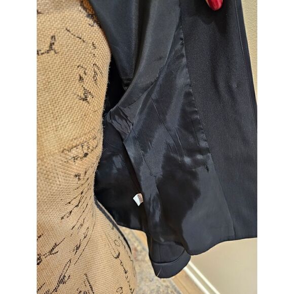 Ann Taylor Loft Silk Blazer with Satin Trim Size 2P - Picture 9 of 10